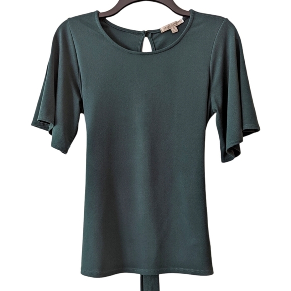 Green Envelope Los Angeles Women's Green 1/2 Bell Sleeve Tie Back Top Si… - Picture 1 of 8